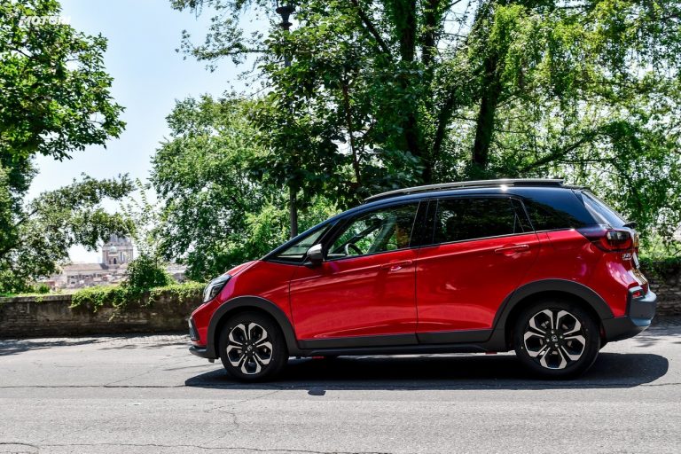 Honda Jazz Crosstar 1.5 Hev eCVT: prima prova