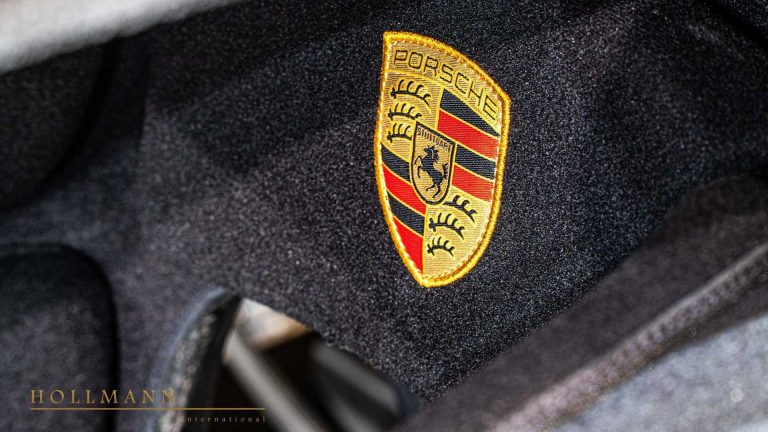 Porsche 935 in fibra di carbonio: immagini ufficiali