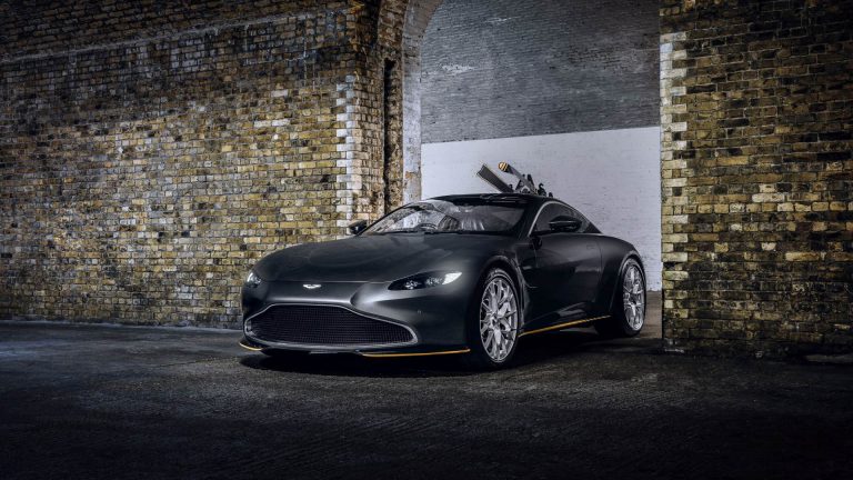 Aston Martin Vantage 007 Edition e DBS Superleggera 007: immagini ufficiali