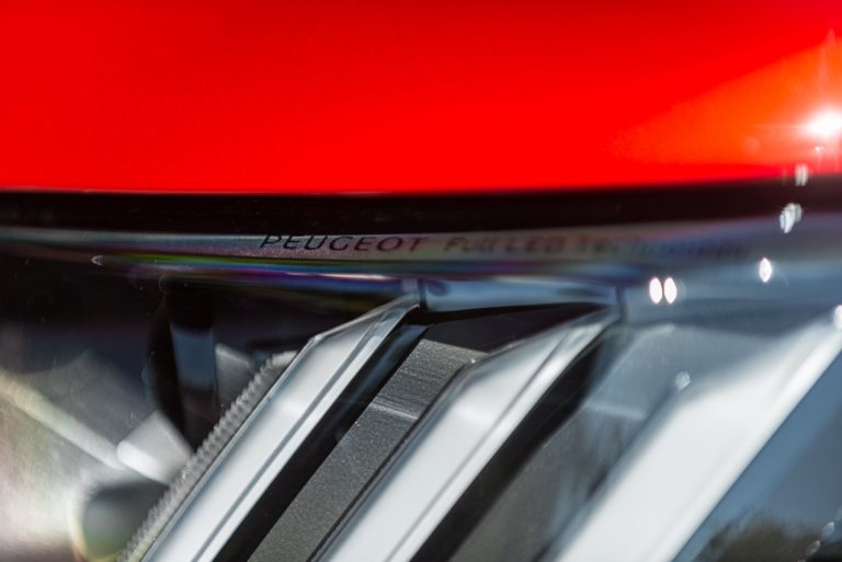 Peugeot 2008 1.2 PureTech GT: la prova su strada