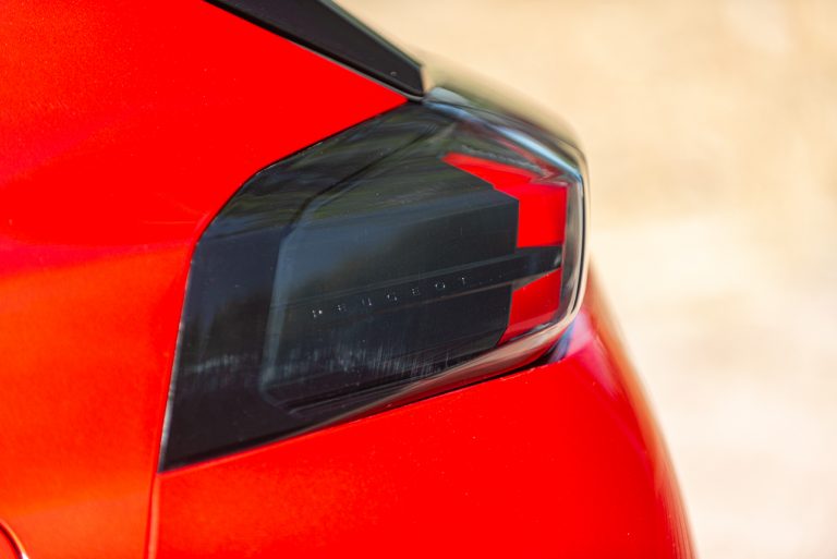 Peugeot 2008 1.2 PureTech GT: la prova su strada