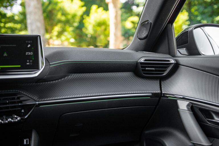 Peugeot 2008 1.2 PureTech GT: la prova su strada