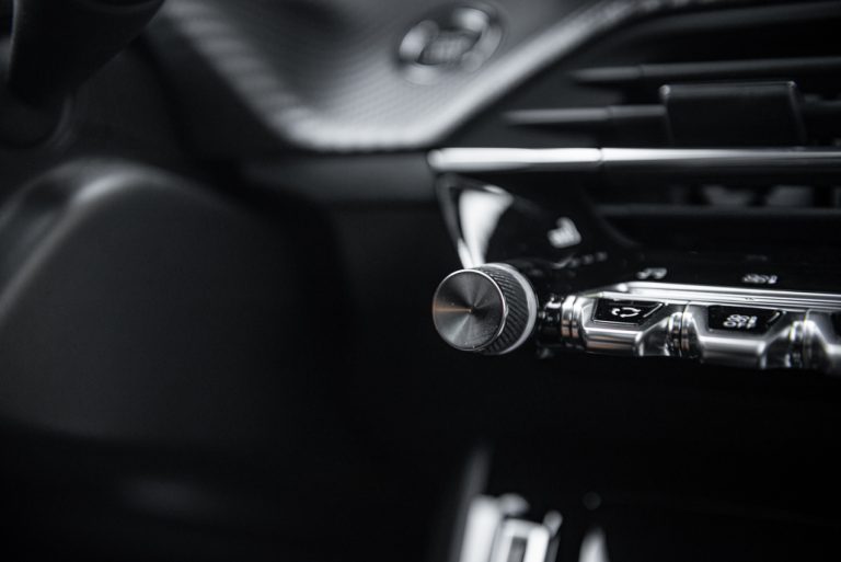 Peugeot 2008 1.2 PureTech GT: la prova su strada