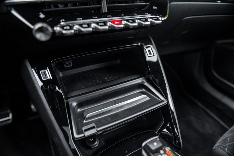 Peugeot 2008 1.2 PureTech GT: la prova su strada