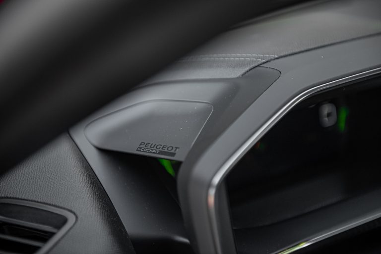 Peugeot 2008 1.2 PureTech GT: la prova su strada