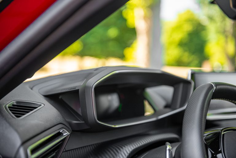 Peugeot 2008 1.2 PureTech GT: la prova su strada