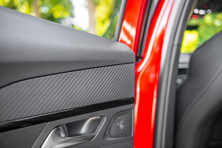 Peugeot 2008 1.2 PureTech GT: la prova su strada