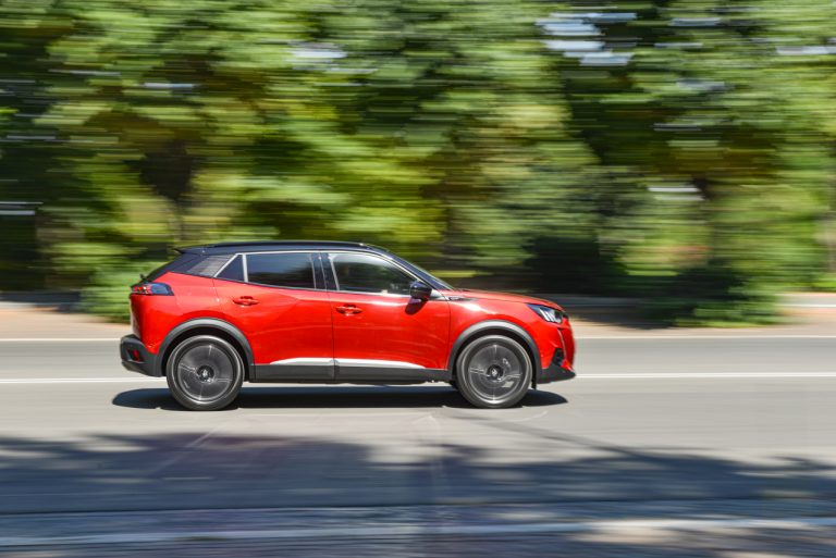 Peugeot 2008 1.2 PureTech GT: la prova su strada