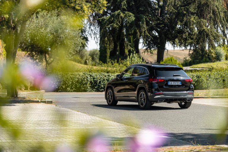 Mercedes GLA 200d Sport 4Matic: la prova su strada