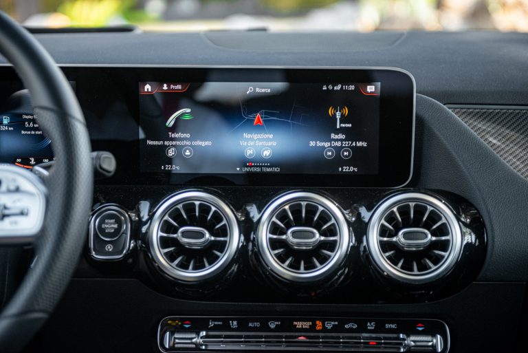 Mercedes GLA 200d Sport 4Matic: la prova su strada