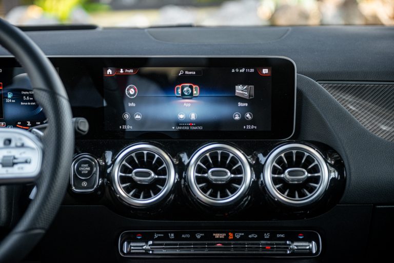 Mercedes GLA 200d Sport 4Matic: la prova su strada