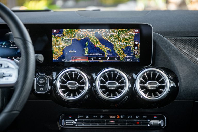 Mercedes GLA 200d Sport 4Matic: la prova su strada
