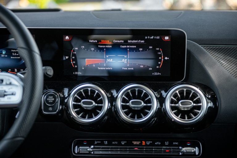 Mercedes GLA 200d Sport 4Matic: la prova su strada