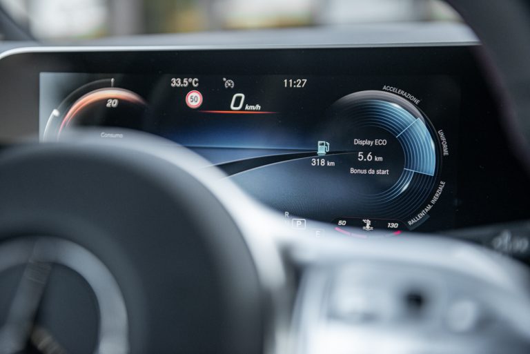 Mercedes GLA 200d Sport 4Matic: la prova su strada