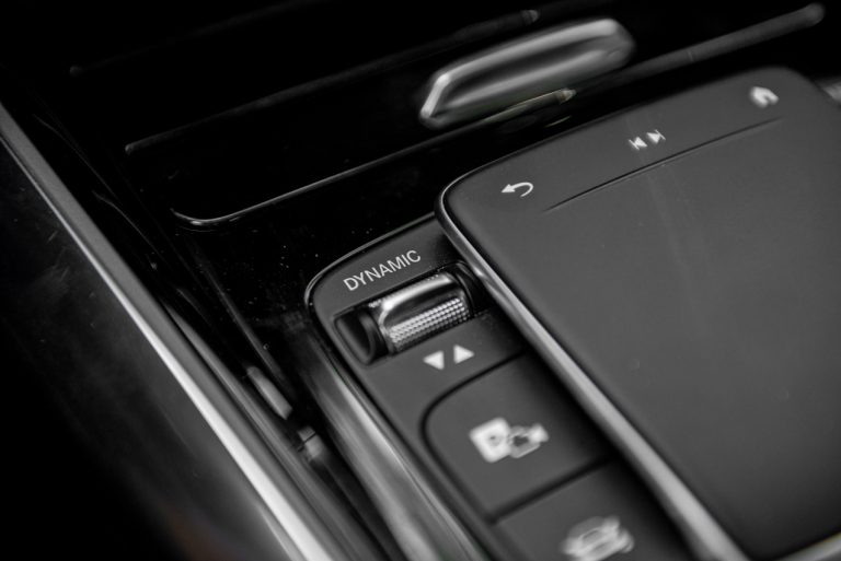 Mercedes GLA 200d Sport 4Matic: la prova su strada