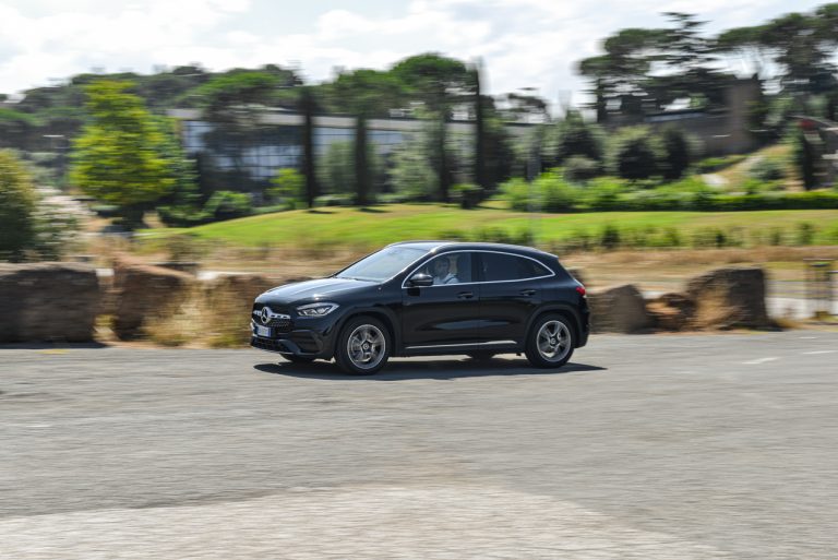 Mercedes GLA 200d Sport 4Matic: la prova su strada