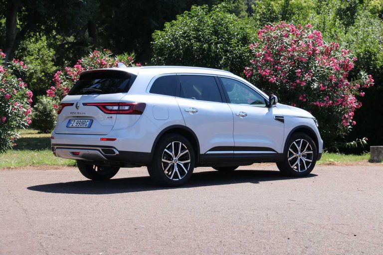 Renault Koleos Executive Blue dCi 190 X-tronic 4x4: la prova su strada