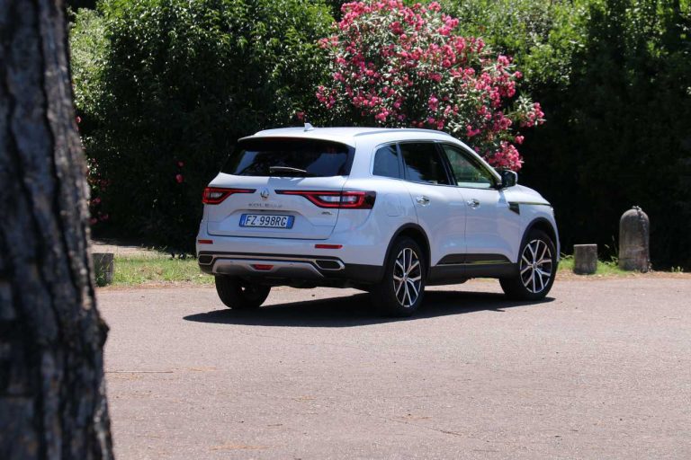 Renault Koleos Executive Blue dCi 190 X-tronic 4x4: la prova su strada