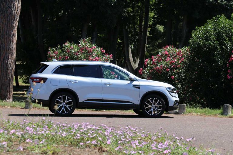 Renault Koleos Executive Blue dCi 190 X-tronic 4x4: la prova su strada