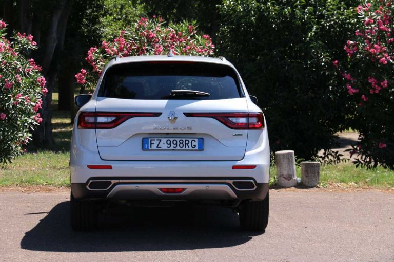 Renault Koleos Executive Blue dCi 190 X-tronic 4x4: la prova su strada