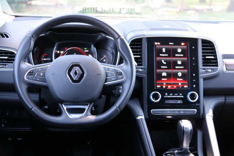 Renault Koleos Executive Blue dCi 190 X-tronic 4x4: la prova su strada