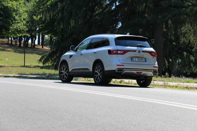 Renault Koleos Executive Blue dCi 190 X-tronic 4x4: la prova su strada