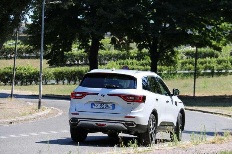Renault Koleos Executive Blue dCi 190 X-tronic 4x4: la prova su strada