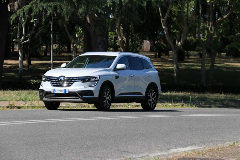 Renault Koleos Executive Blue dCi 190 X-tronic 4x4: la prova su strada