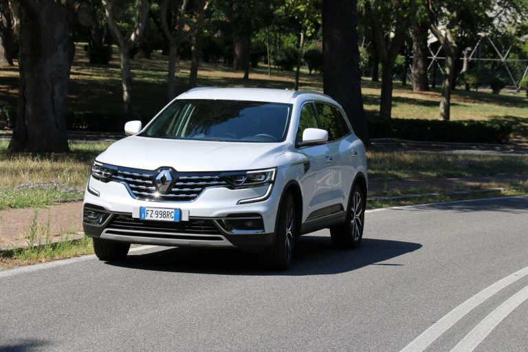 Renault Koleos Executive Blue dCi 190 X-tronic 4x4: la prova su strada
