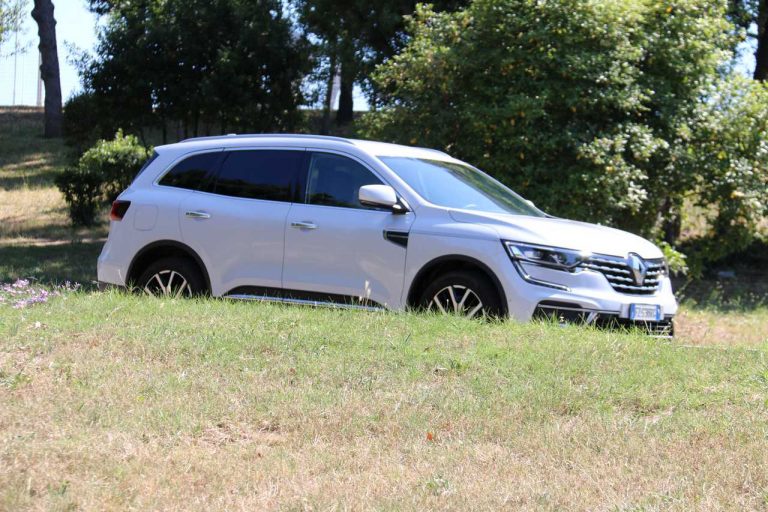 Renault Koleos Executive Blue dCi 190 X-tronic 4x4: la prova su strada