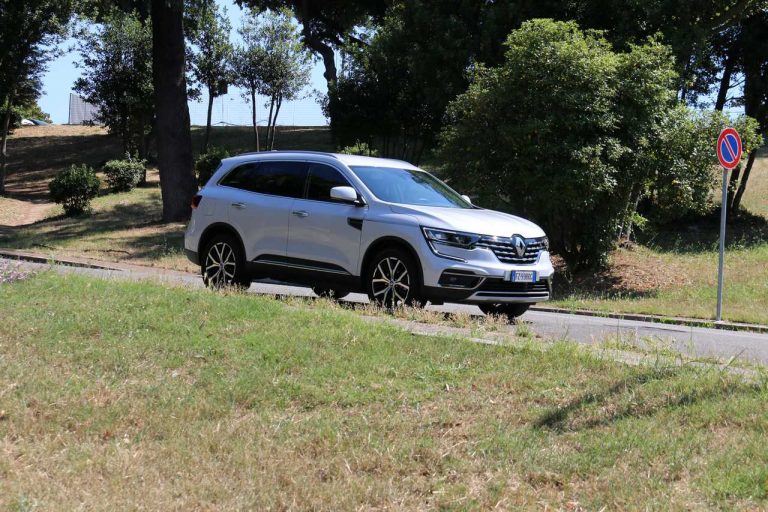 Renault Koleos Executive Blue dCi 190 X-tronic 4x4: la prova su strada