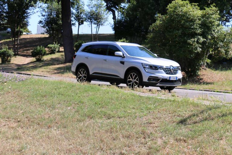 Renault Koleos Executive Blue dCi 190 X-tronic 4x4: la prova su strada