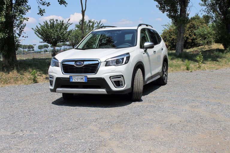 Subaru Forester eBoxer 2.0i: la prova su strada