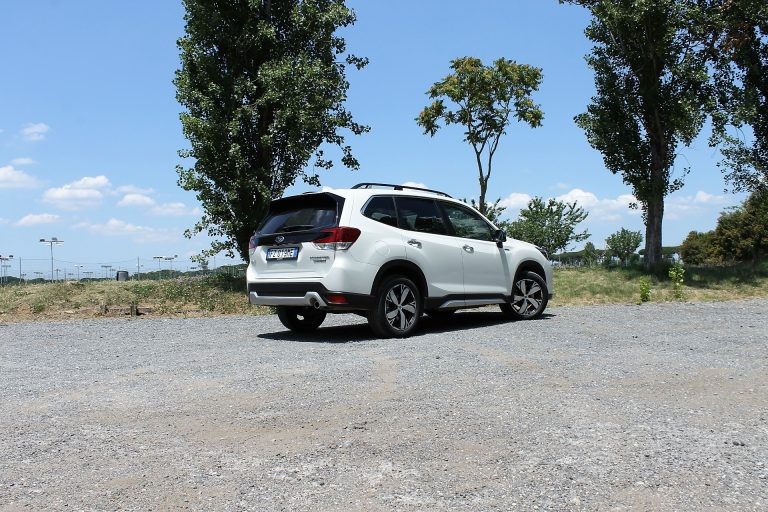 Subaru Forester eBoxer 2.0i: la prova su strada