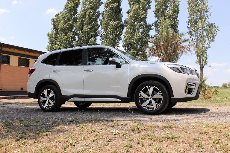 Subaru Forester eBoxer 2.0i: la prova su strada