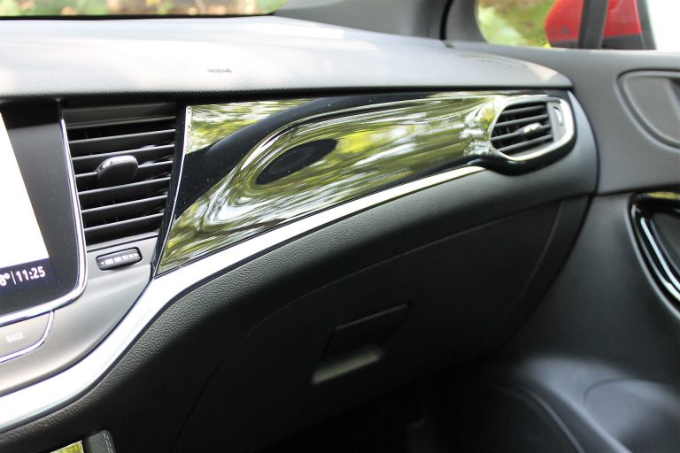 Opel Astra 1.5 CDTI 122 CV Ultimate: la prova su strada