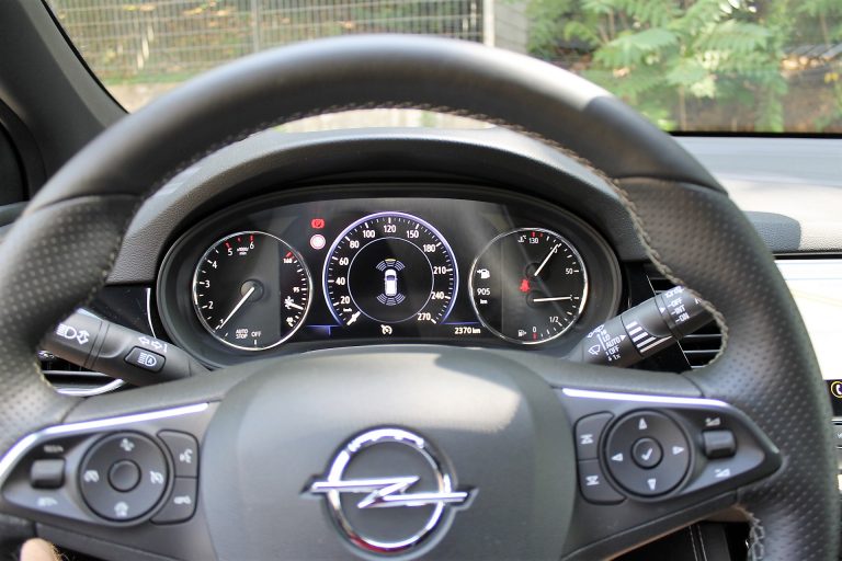 Opel Astra 1.5 CDTI 122 CV Ultimate: la prova su strada