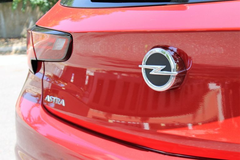 Opel Astra 1.5 CDTI 122 CV Ultimate: la prova su strada