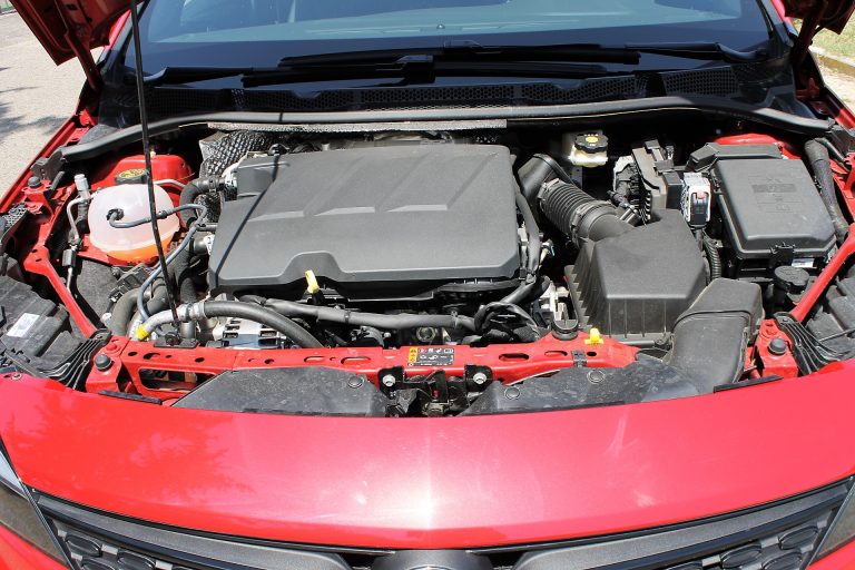 Opel Astra 1.5 CDTI 122 CV Ultimate: la prova su strada