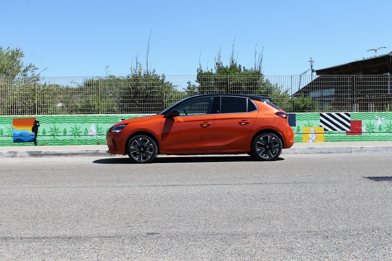 Opel Corsa-e: primo contatto