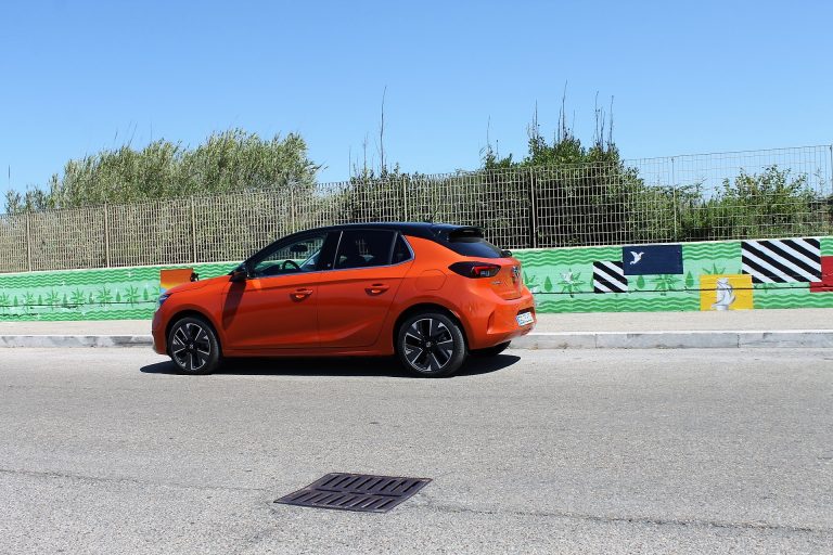 Opel Corsa-e: primo contatto