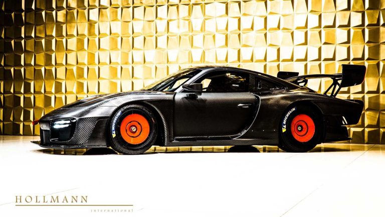 Porsche 935 in fibra di carbonio: immagini ufficiali