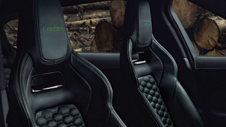 Jaguar F-Pace by Lister Stealth: immagini ufficiali