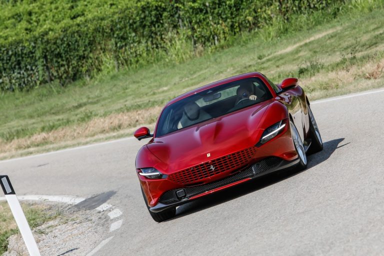 Ferrari Roma: prova su strada