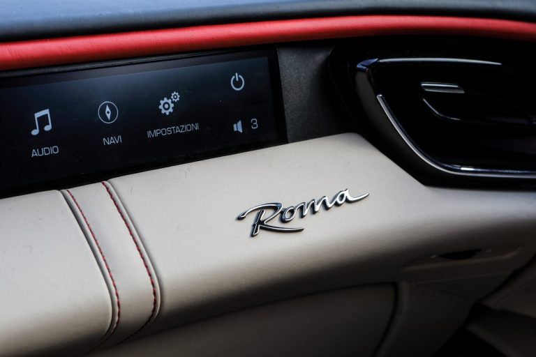 Ferrari Roma: la prova su strada