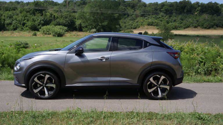 Nissan Juke vs Renault Captur: la prova su strada
