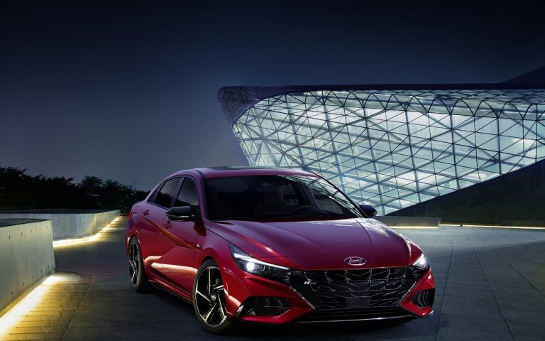 Nuova Hyundai Elantra N Line: immagini ufficiali