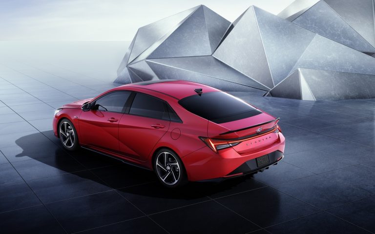Nuova Hyundai Elantra N Line: immagini ufficiali