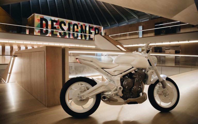 Triumph Trident Design Prototype: immagini ufficiali