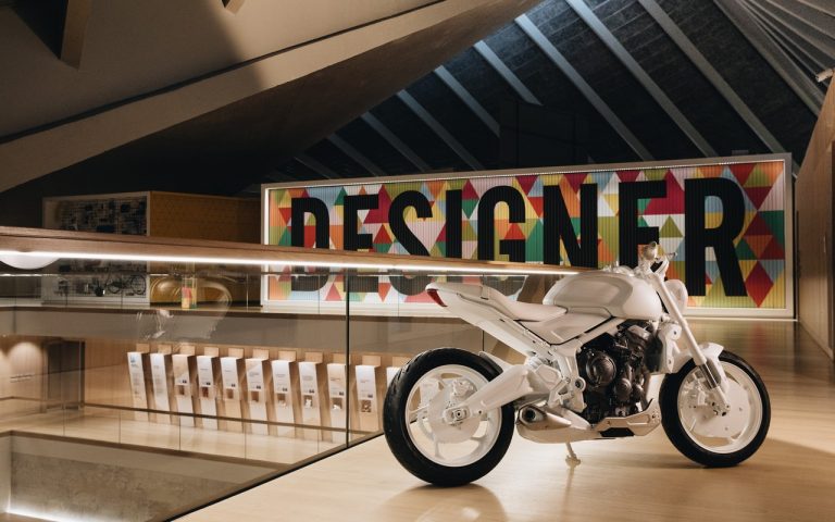 Triumph Trident Design Prototype: immagini ufficiali